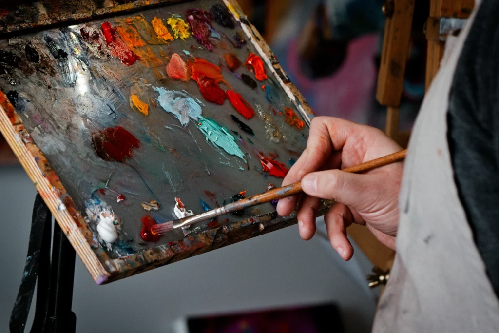 Cincinnati artist working with a pallette