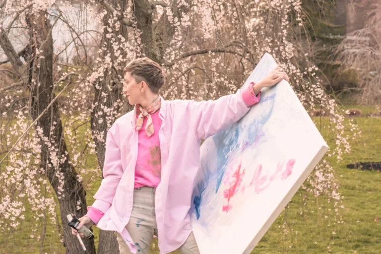 woman painting outdoors branding session at ault park cincinnati ohio